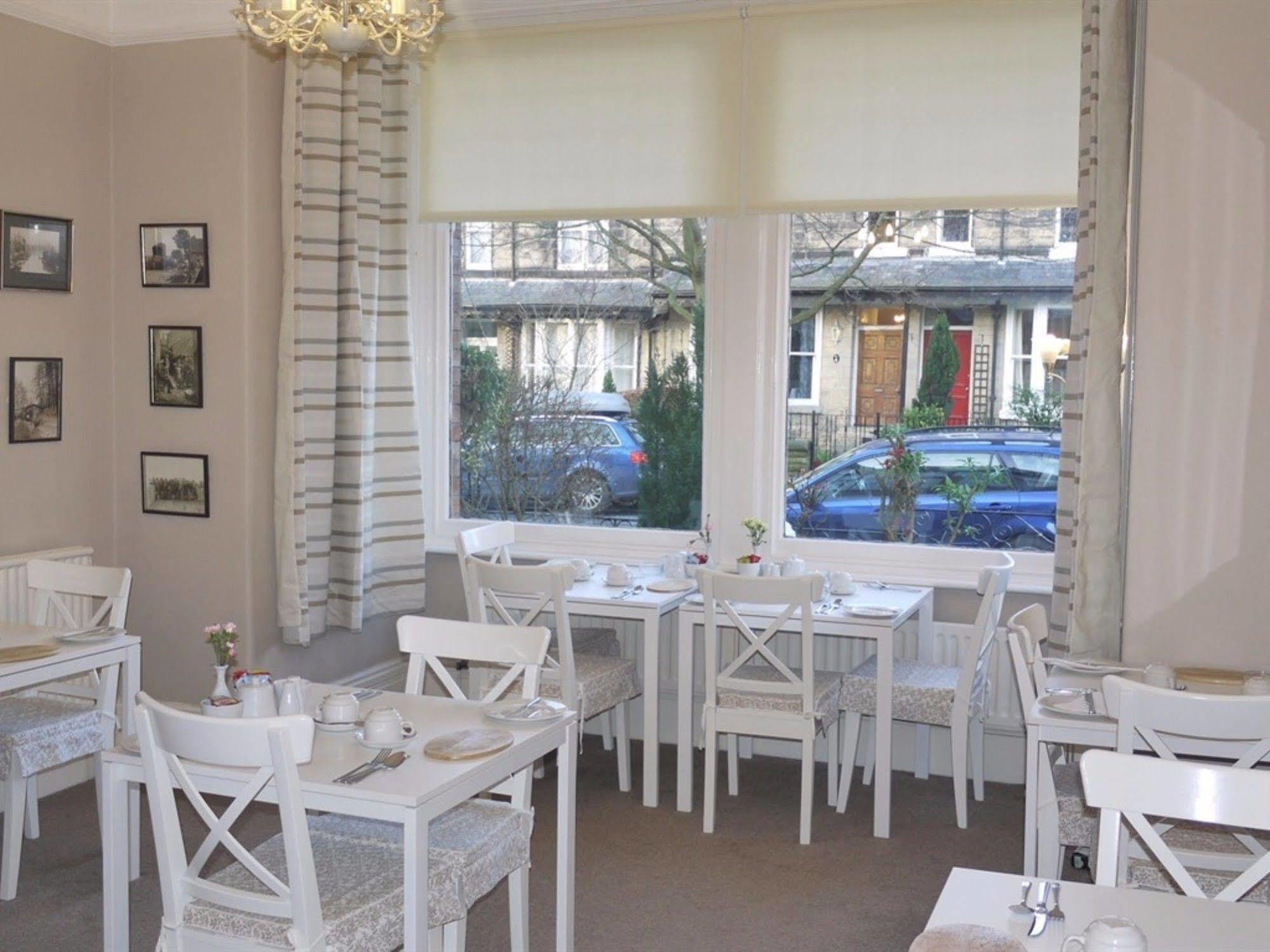 Acorn Lodge هاروغايت المظهر الخارجي الصورة