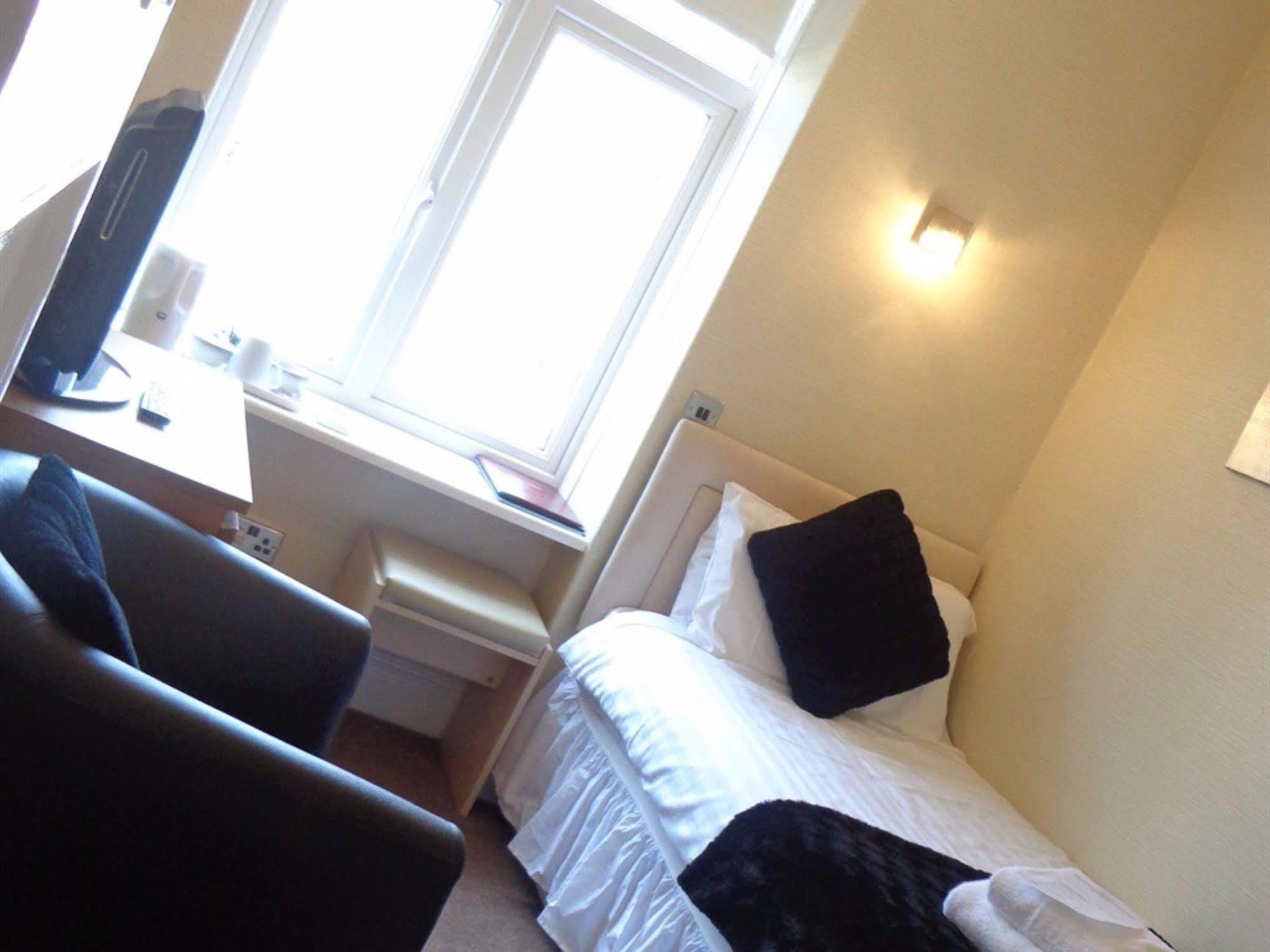 Acorn Lodge هاروغايت المظهر الخارجي الصورة