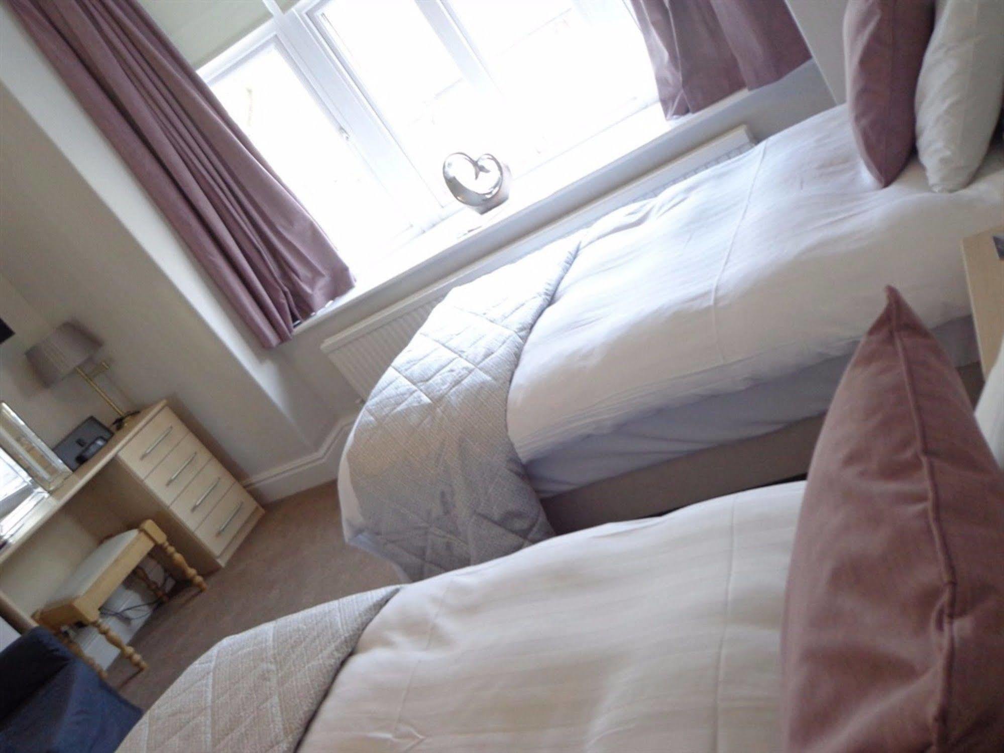 Acorn Lodge هاروغايت المظهر الخارجي الصورة